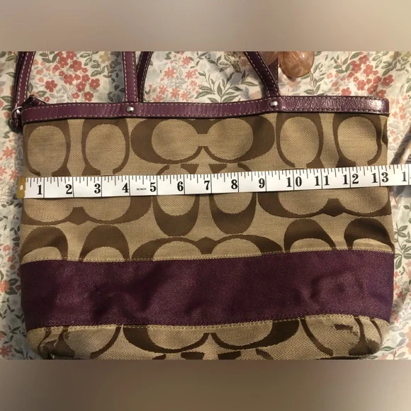 Y2K Coach Purple and Tan Women's Tote bag - Picture 14 of 15